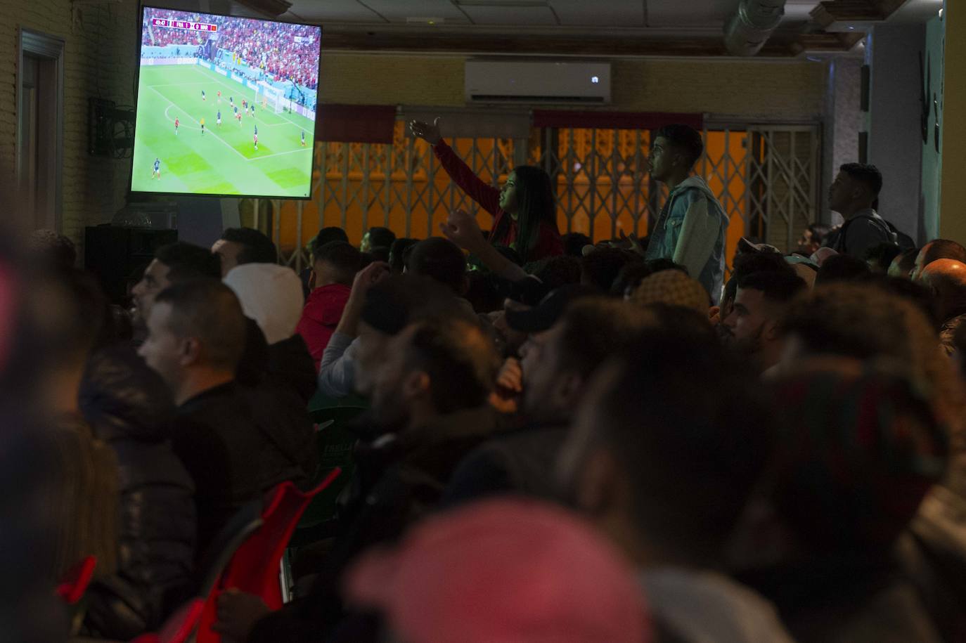 Fotos: Los aficionados de Marruecos se resignan tras la derrota ante Francia