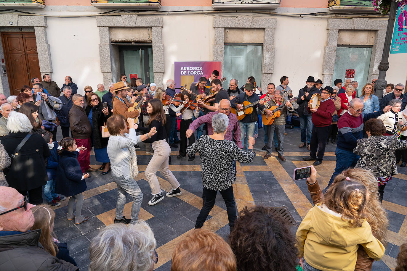 Fotos: Platillos y laúdes en la Corredera de Lorca