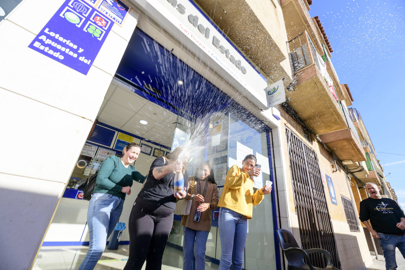 Fotos: Un quinto premio deja más de un millón de euros en Lorca y Fortuna