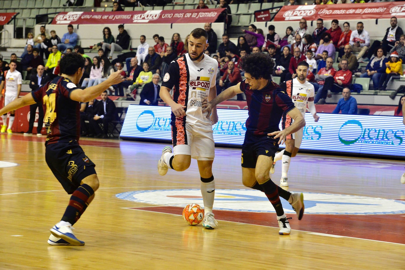 Fotos: ElPozo-Levante (3-2)