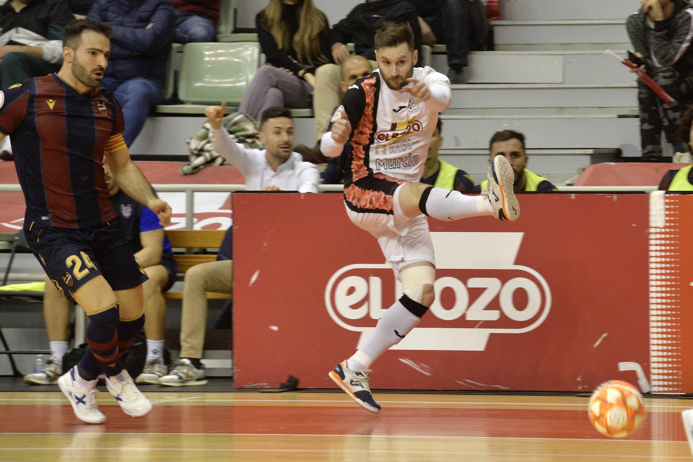 Fotos: ElPozo-Levante (3-2)