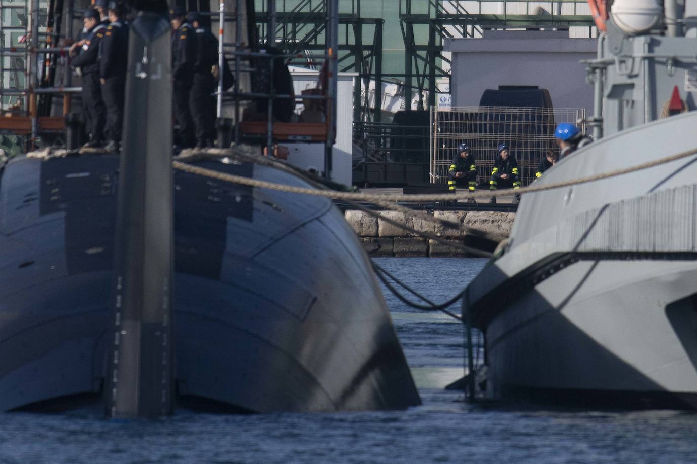 Fotos: Trabajos a flote del submarino S-81 en Cartagena