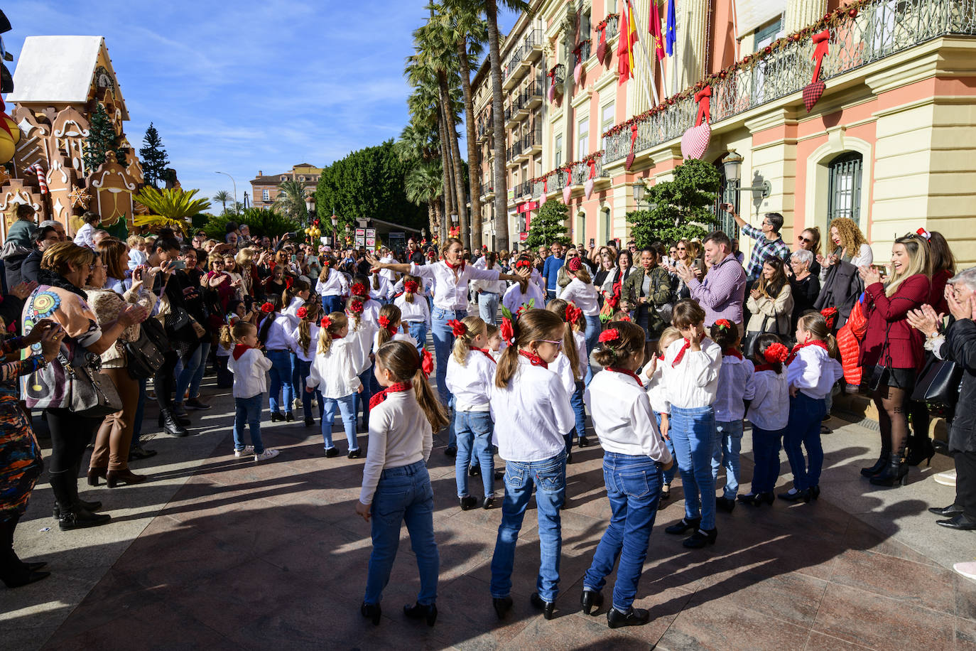 Fotos: Murcia se llena de ambiente de navideño este lunes