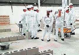 Alumnos de FP de la Fundación Laboral de la Construcción.