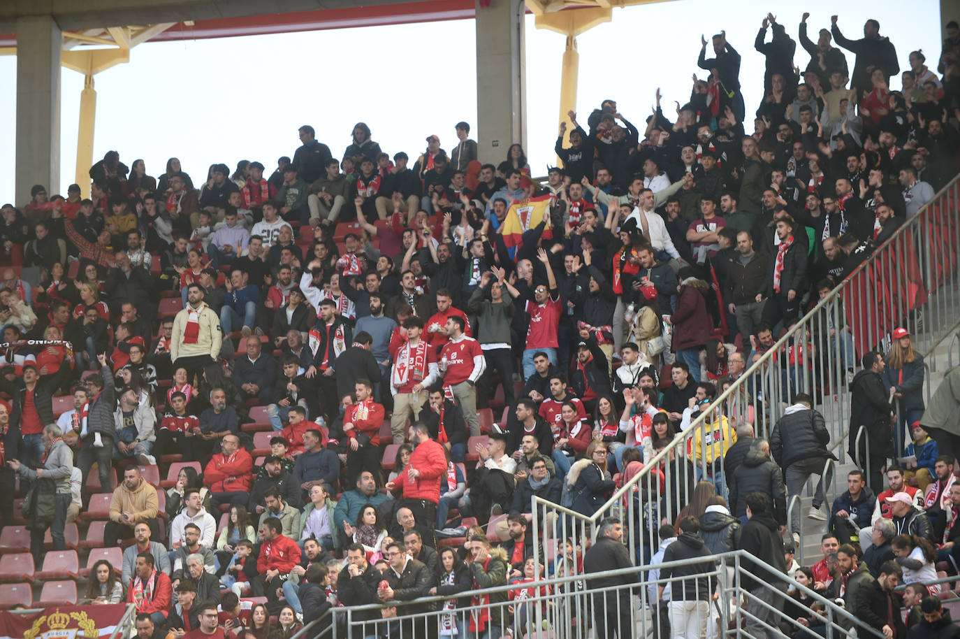 Las imágenes del Real Murcia-Barça B (1-1)