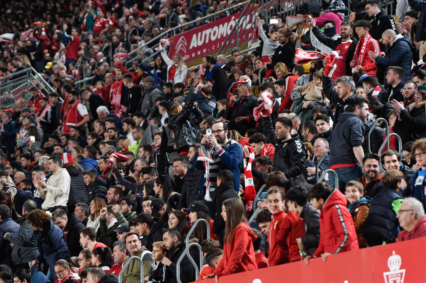 Las imágenes del Real Murcia-Barça B (1-1)