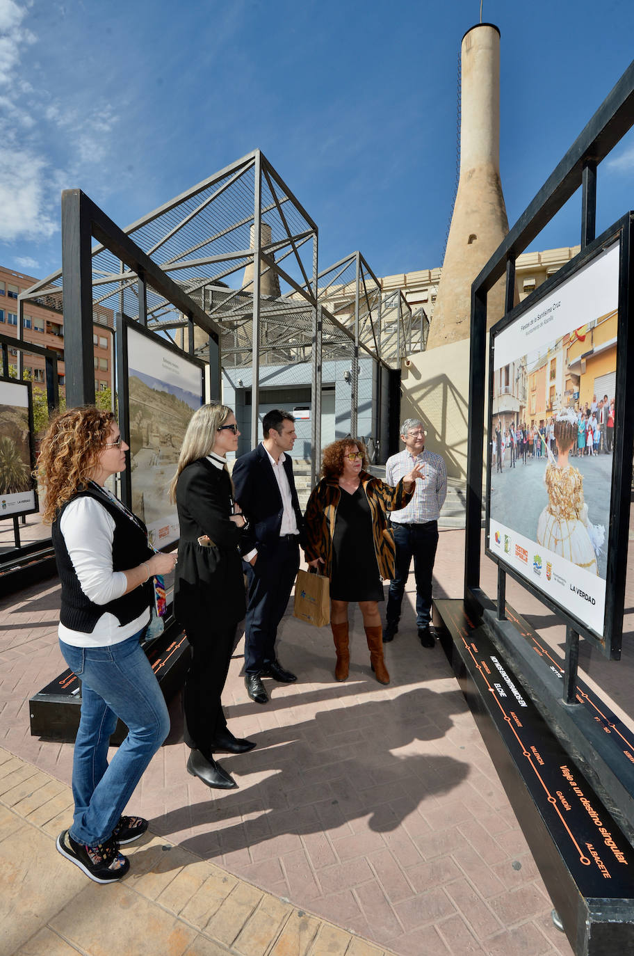 Elche acoge una exposición fotográfica que muestra los encantos del nordeste de la Región