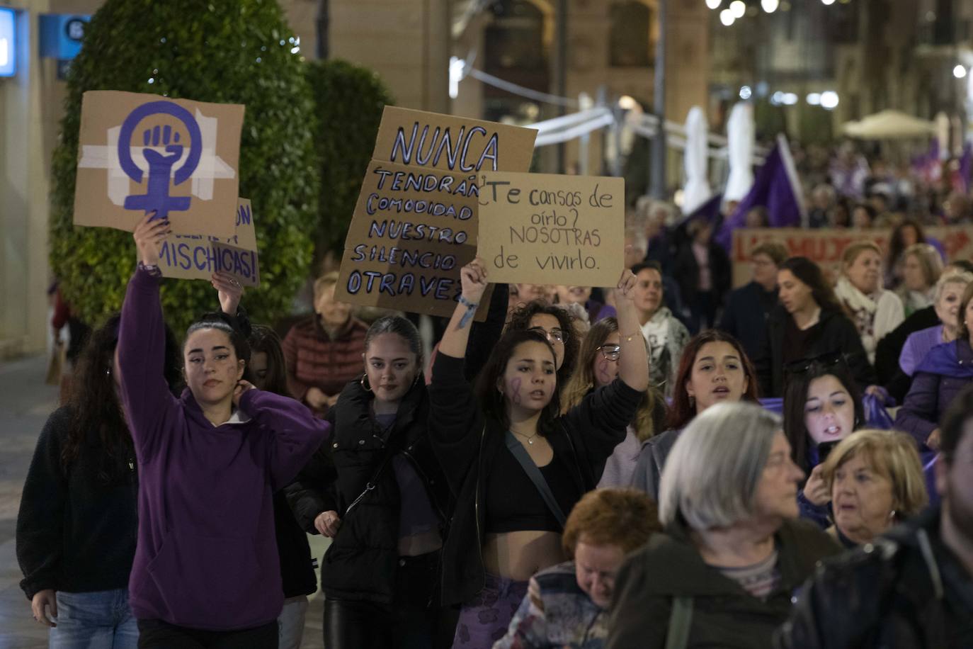 La manifestación del Día de la Mujer en Cartagena, en imágenes