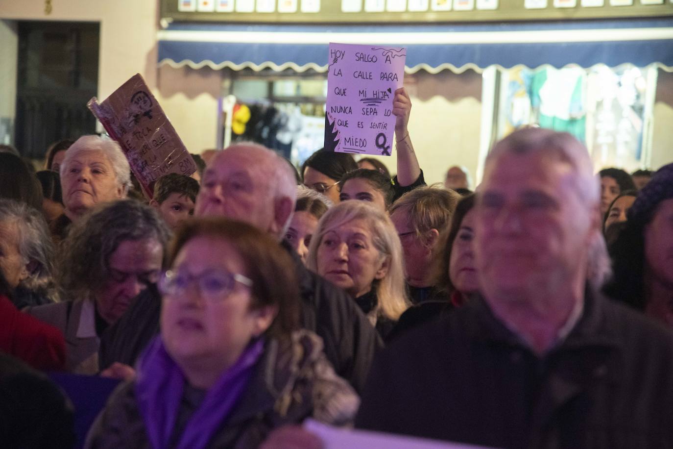 La manifestación del Día de la Mujer en Cartagena, en imágenes