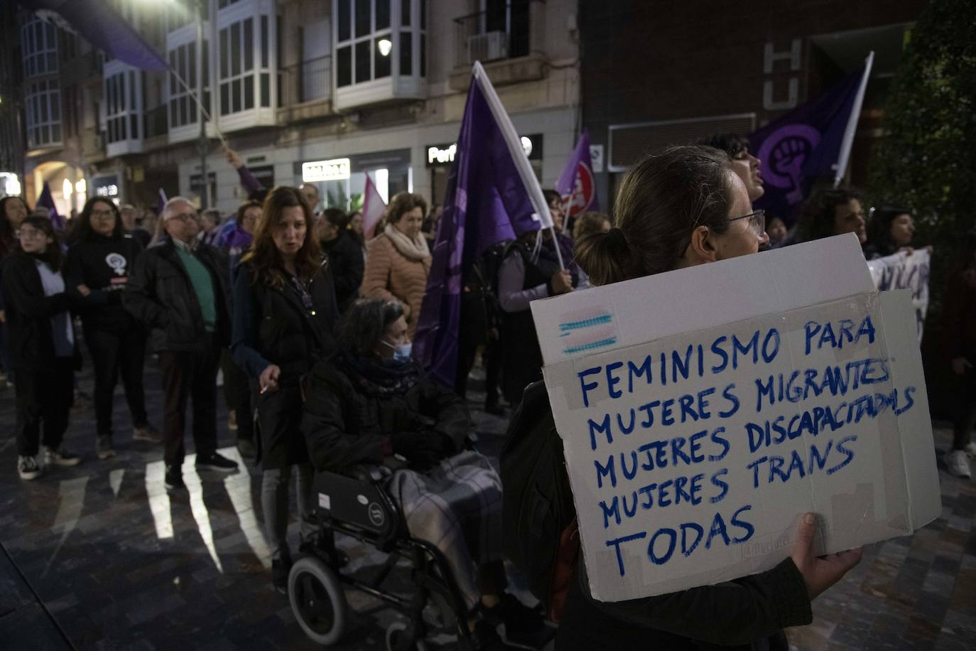 La manifestación del Día de la Mujer en Cartagena, en imágenes