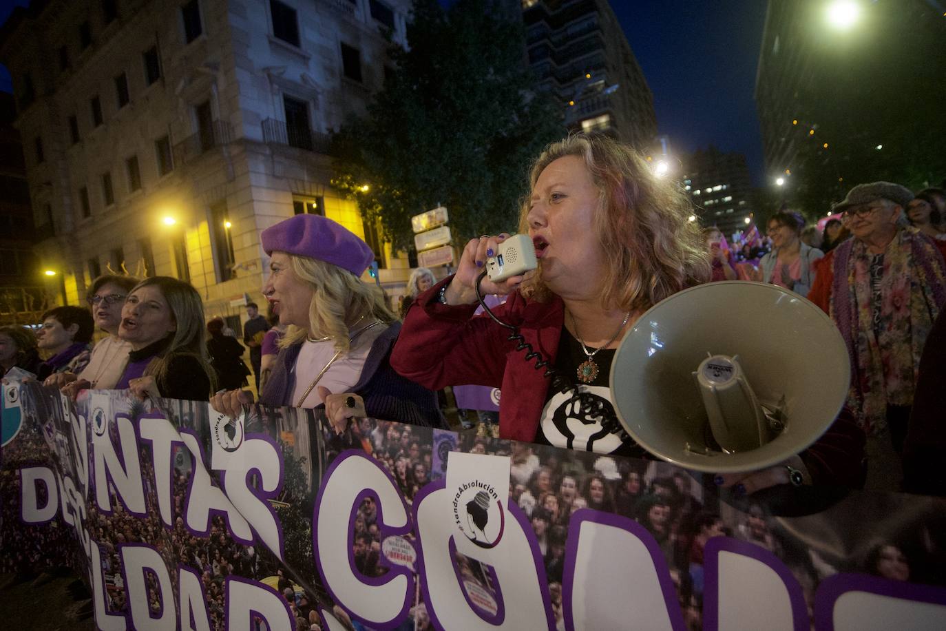 La manifestación del Día de la Mujer en Murcia, en imágenes