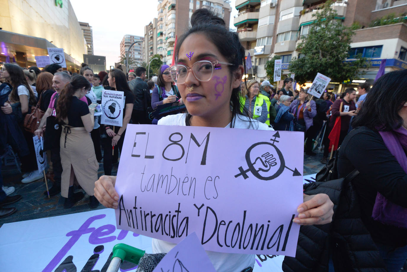 La manifestación del Día de la Mujer en Murcia, en imágenes