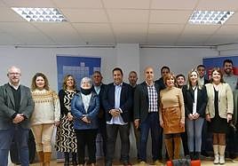 El alcalde de Molina, junto a los miembros que conforman la lista del PSOE a las municipales.