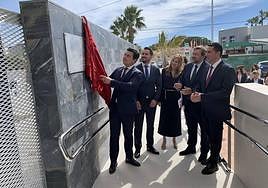 El alcalde Luengo, durante la inauguración del Centro de Negocios, este martes en Santiago de la Ribera.