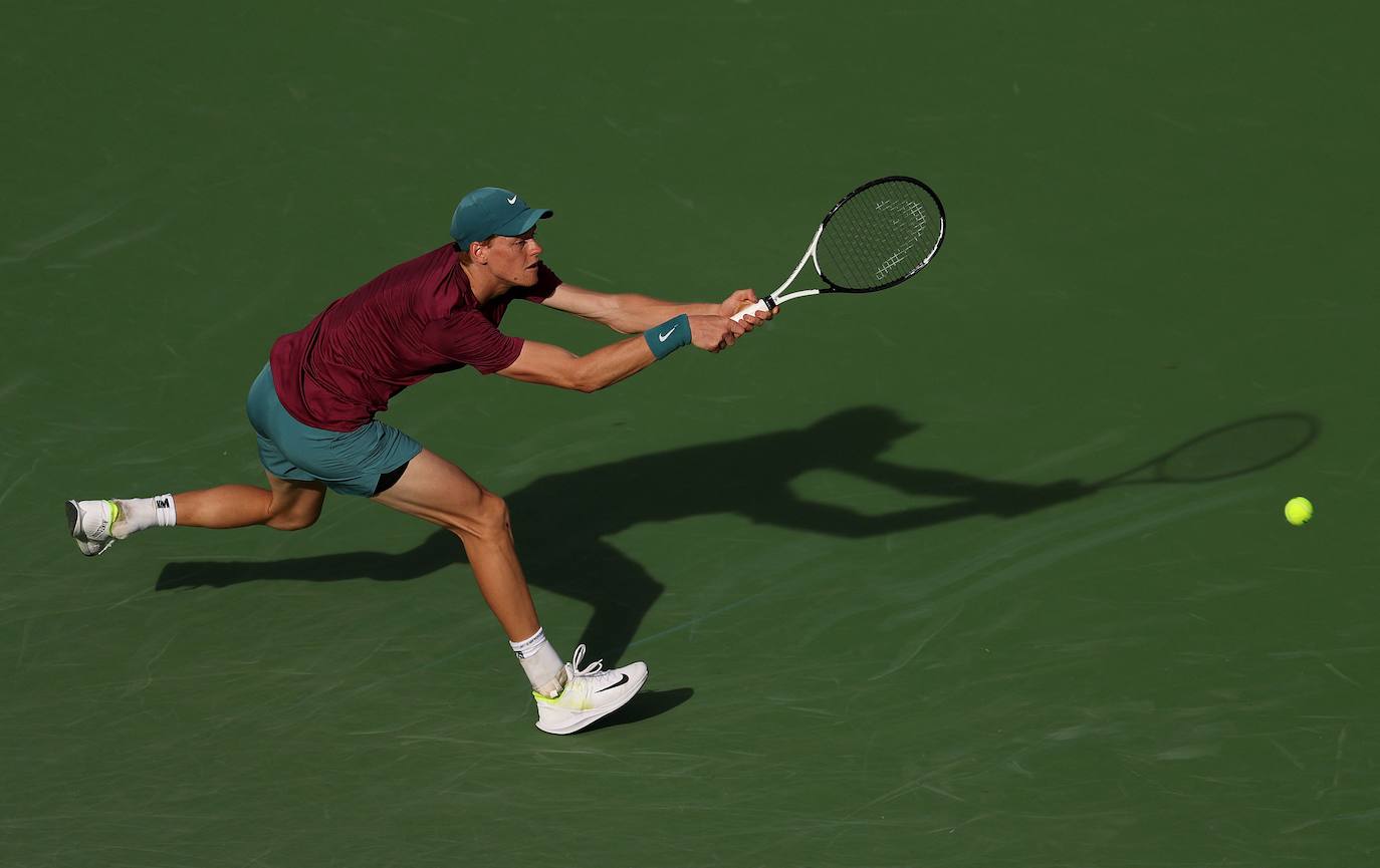 El partido de Carlos Alcaraz contra Jannik Sinner, en imágenes