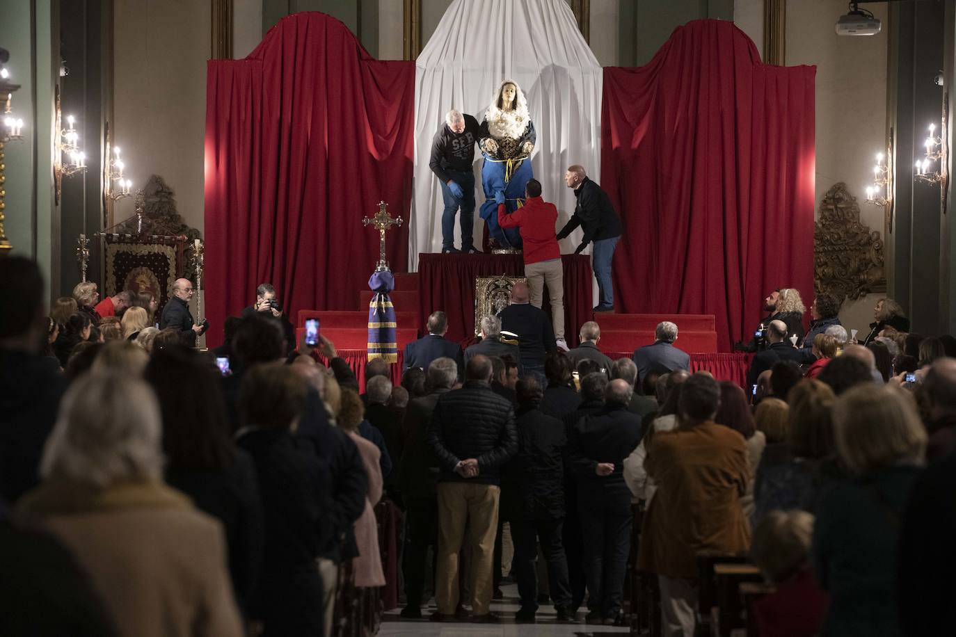 Traslado de la Virgen del Primer Dolor a Santa María