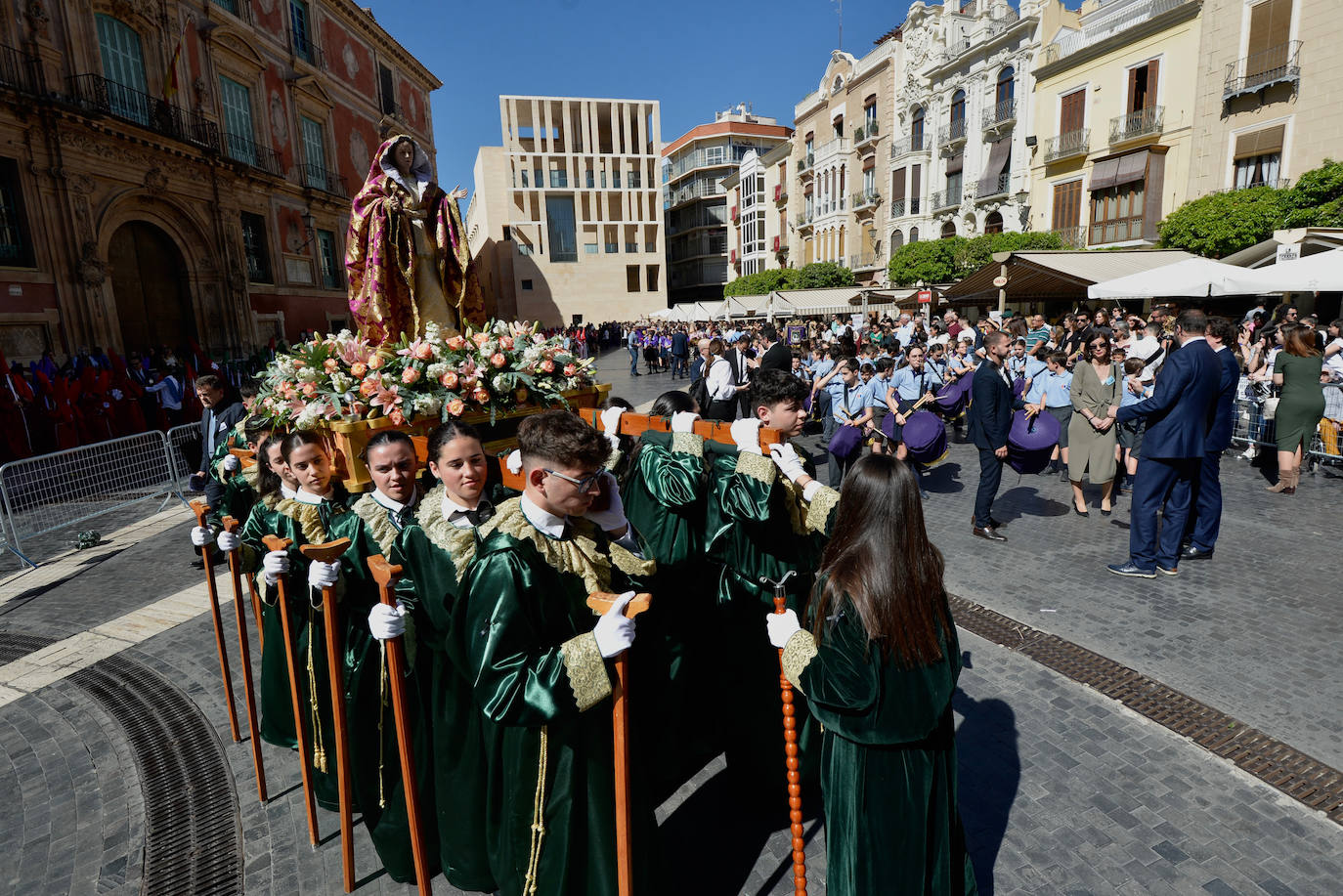 La Procesión del Ángel recorre el centro de Murcia