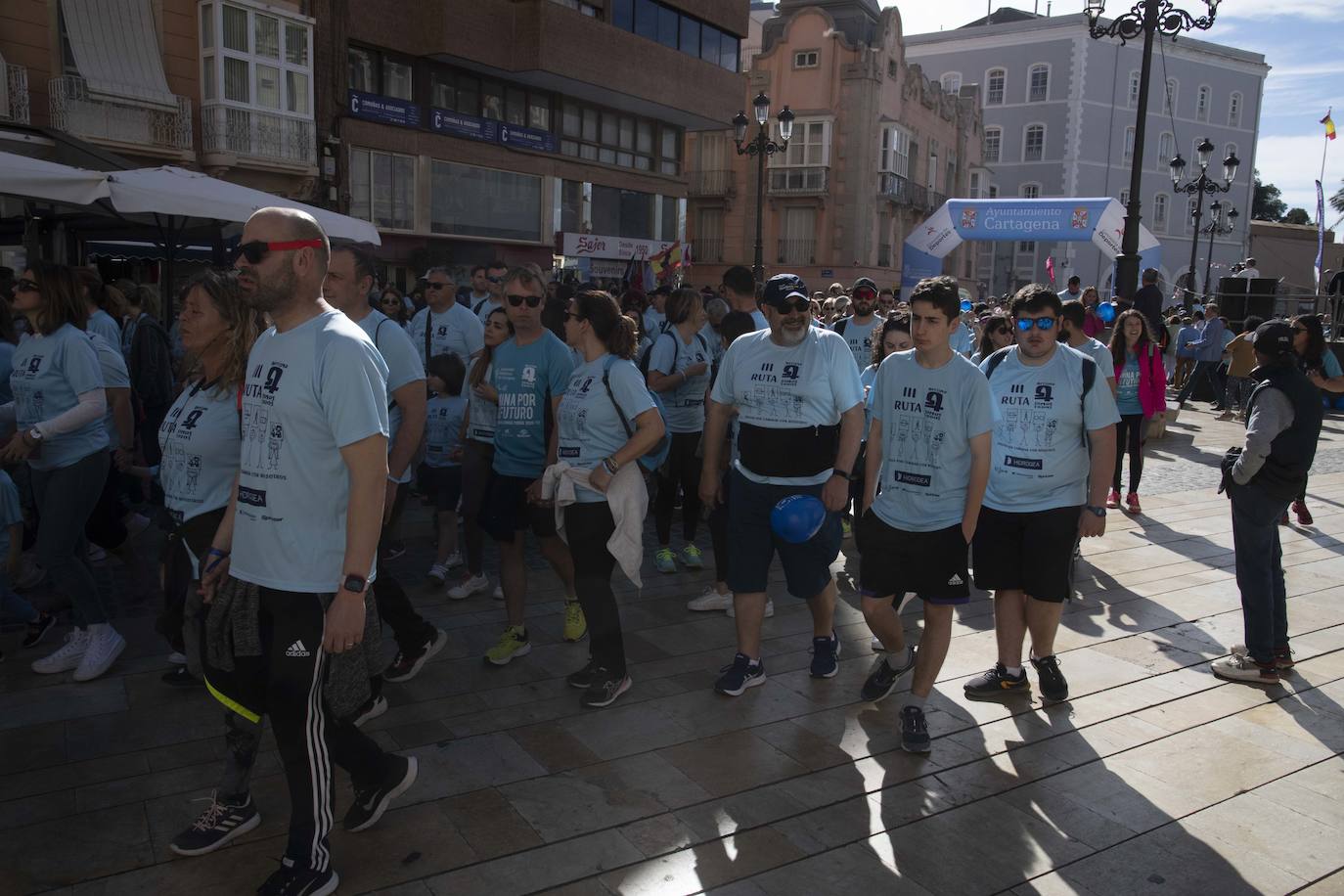 Solidaridad en el centro de Cartagena con la ruta &#039;Autismo somos todos&#039;