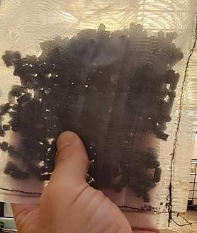 Imagen secundaria 2 - Parcela de cultivo de espinaca tratada con Hortecomp. Uno de los primeros prototipos de bolsa conteniendo compost.