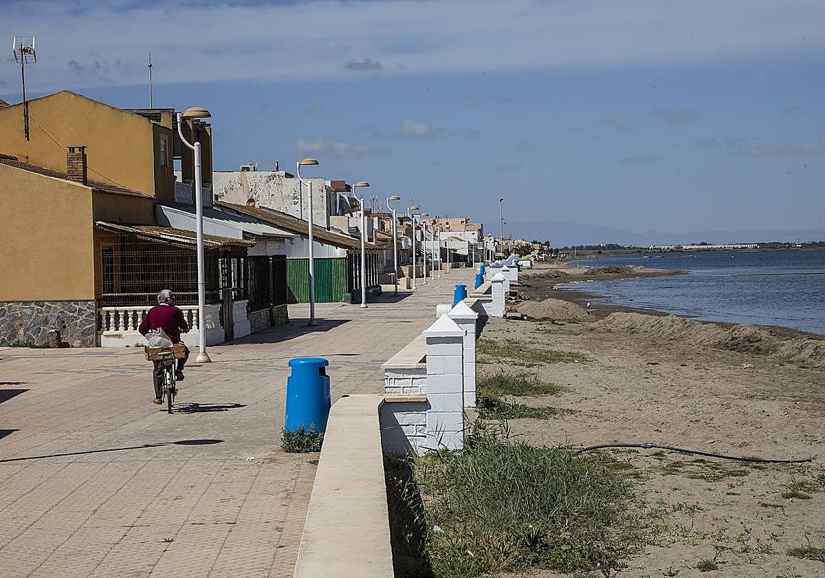 Estado de la playa de Los Nietos.