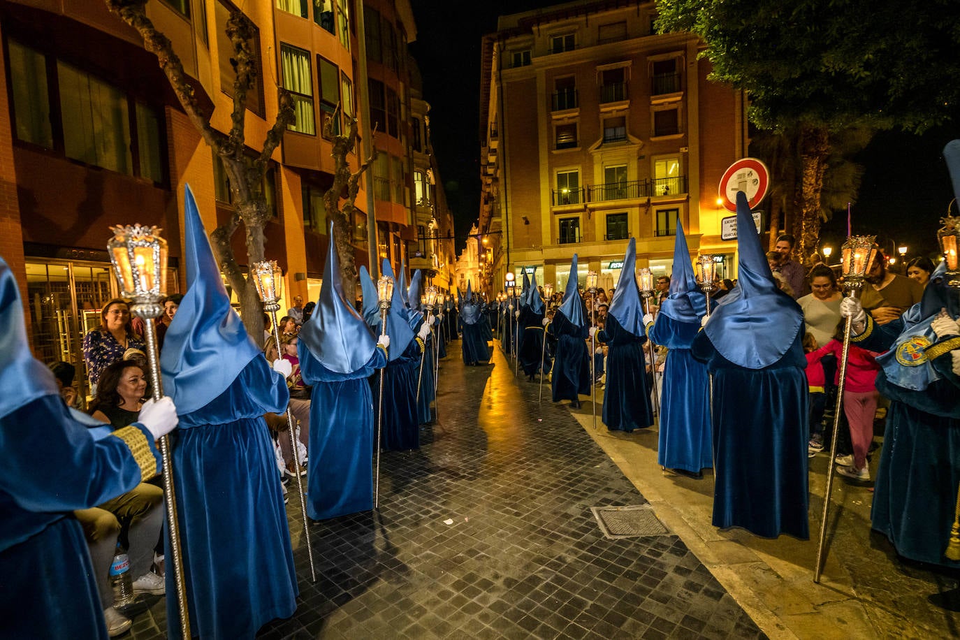 La procesión del Viernes de Dolores en Murcia, en imágenes