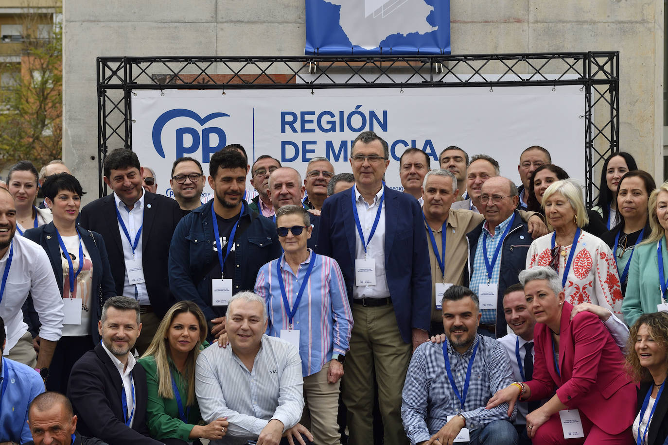 Primera convención regional de descentralización del PP en Murcia, en imágenes