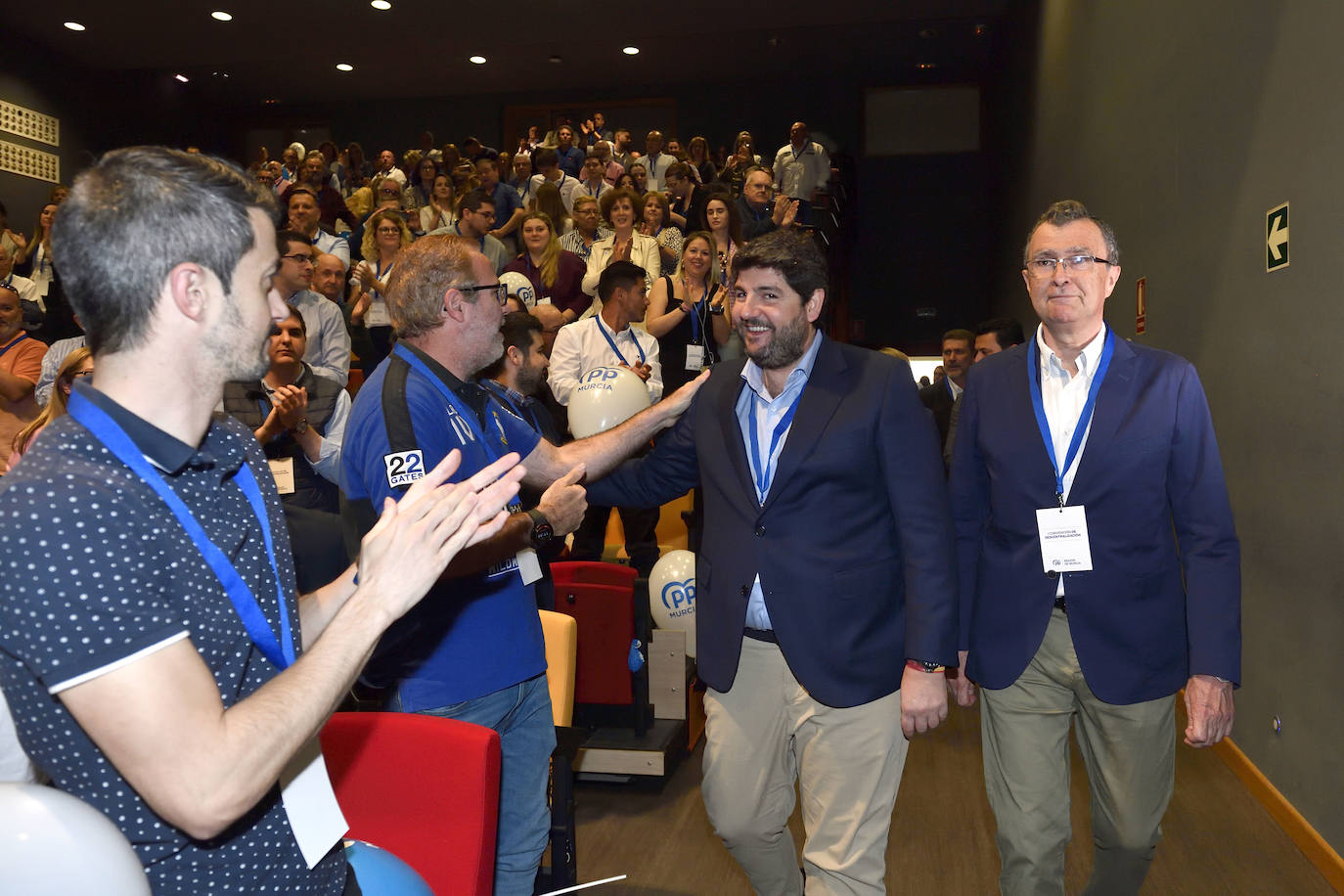 Primera convención regional de descentralización del PP en Murcia, en imágenes