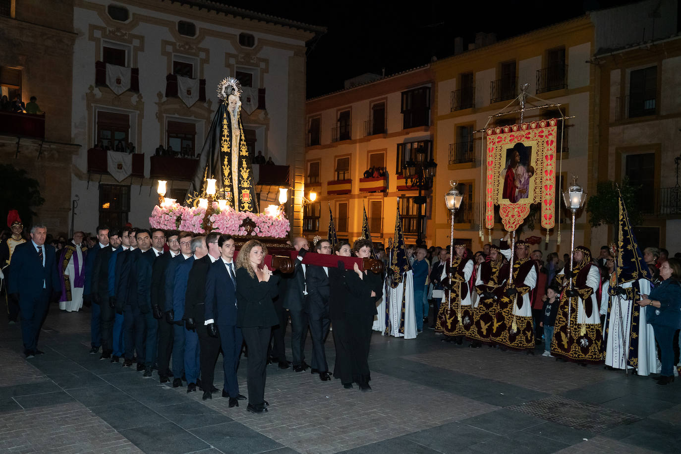 Procesión de la Santísima Virgen de la Soledad de Lorca, en imágenes