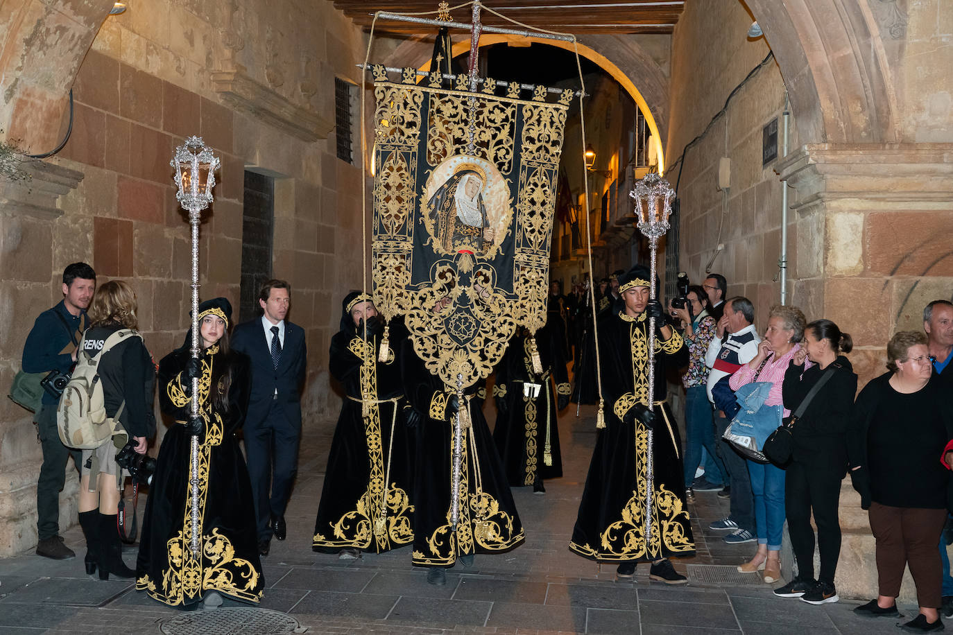 Procesión de la Santísima Virgen de la Soledad de Lorca, en imágenes