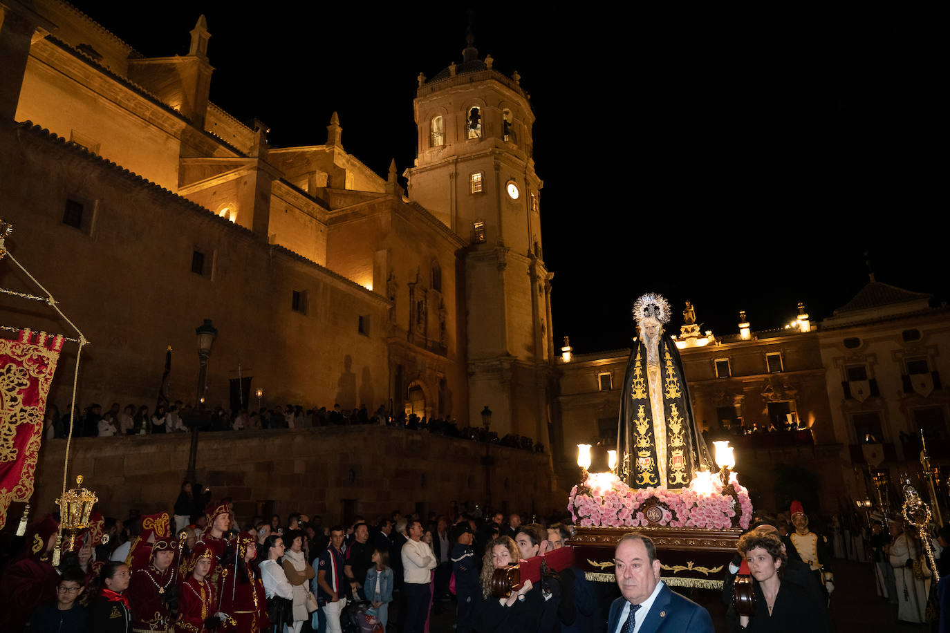 Procesión de la Santísima Virgen de la Soledad de Lorca, en imágenes