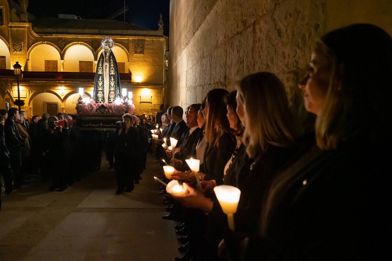 Procesión de la Santísima Virgen de la Soledad de Lorca, en imágenes