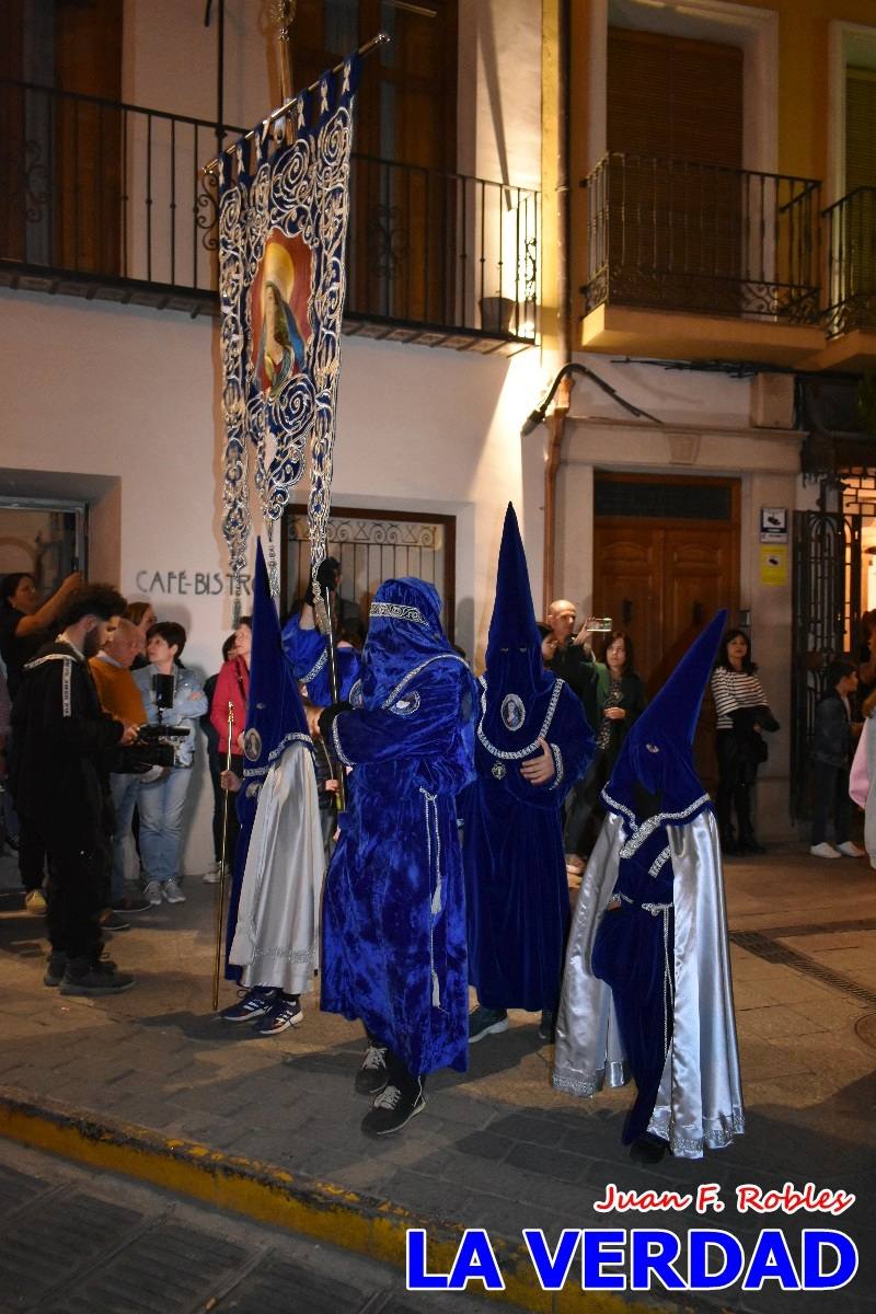 La procesión de la Virgen de los Dolores llena de recogimiento el casco antiguo de Caravaca