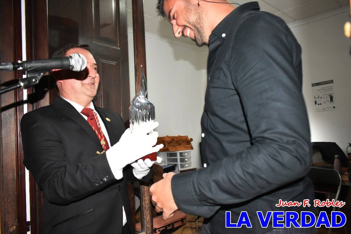 La procesión de la Virgen de los Dolores llena de recogimiento el casco antiguo de Caravaca