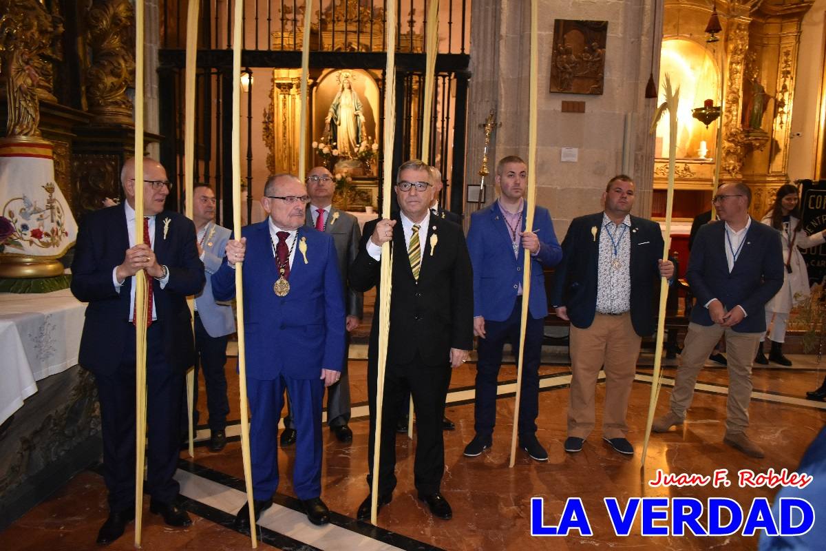 La procesión del Domingo de Ramos recorre la calle Mayor y La Corredera de Caravaca