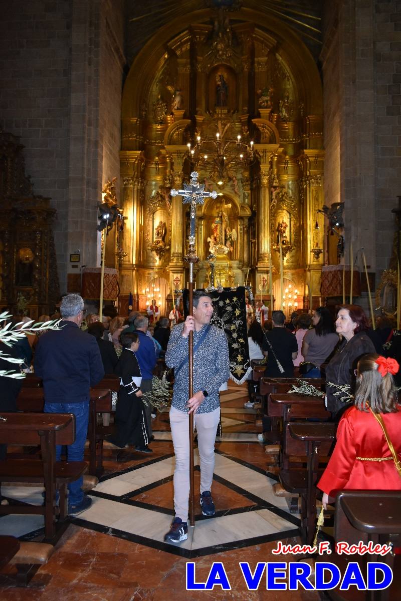 La procesión del Domingo de Ramos recorre la calle Mayor y La Corredera de Caravaca