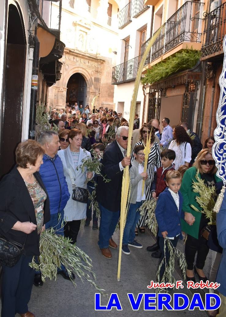 La procesión del Domingo de Ramos recorre la calle Mayor y La Corredera de Caravaca