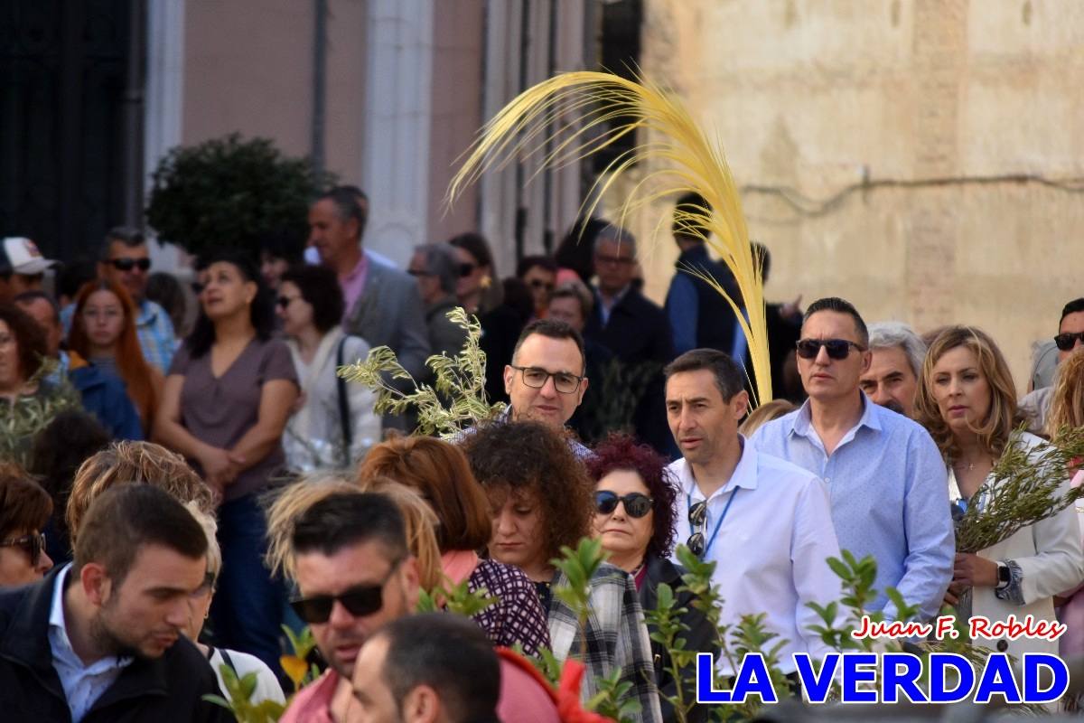 La procesión del Domingo de Ramos recorre la calle Mayor y La Corredera de Caravaca
