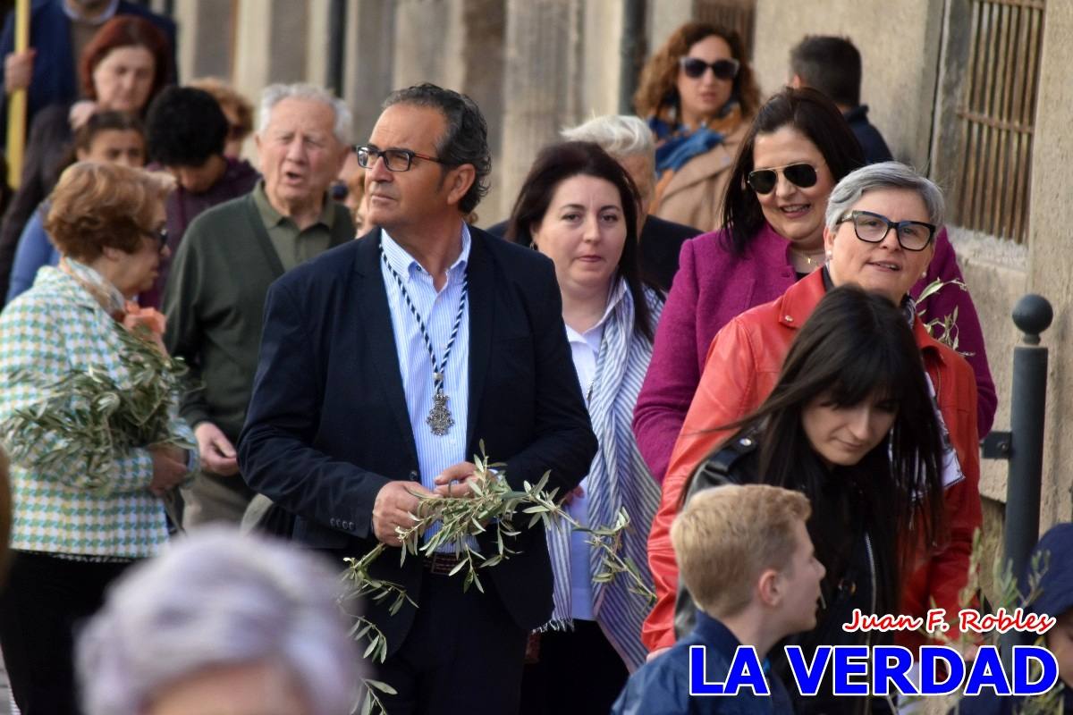 La procesión del Domingo de Ramos recorre la calle Mayor y La Corredera de Caravaca
