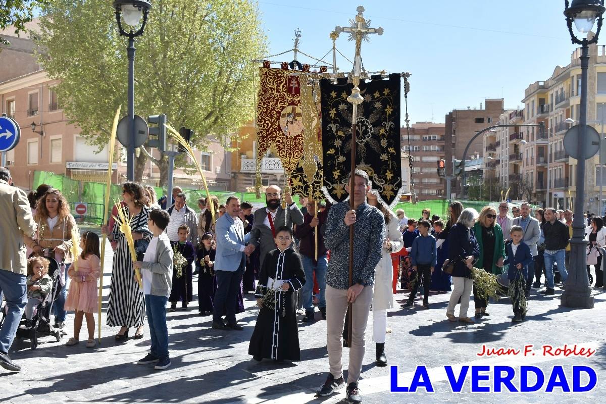 La procesión del Domingo de Ramos recorre la calle Mayor y La Corredera de Caravaca