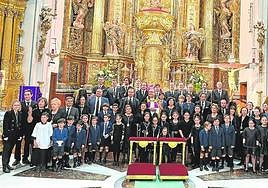 La Cofradía de la Virgen de los Dolores y Santos Pasos realizó ayer su popular traslado.