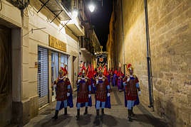 Los Azotes y el Cristo de Zalamea prenden el incienso de la Pasión