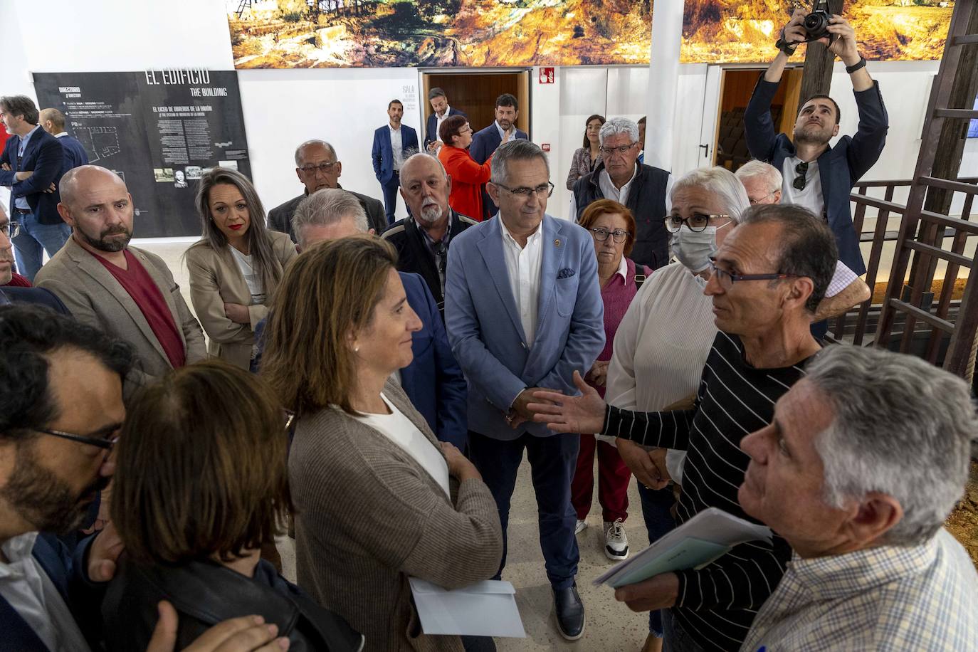 Las imágenes de la visita de Teresa Ribera a La Manga y La Unión