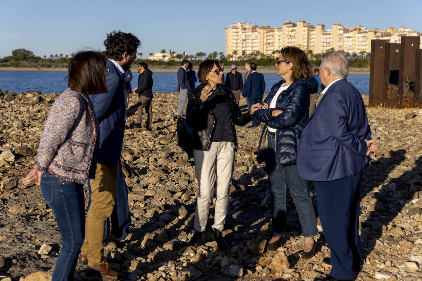 Las imágenes de la visita de Teresa Ribera a La Manga y La Unión