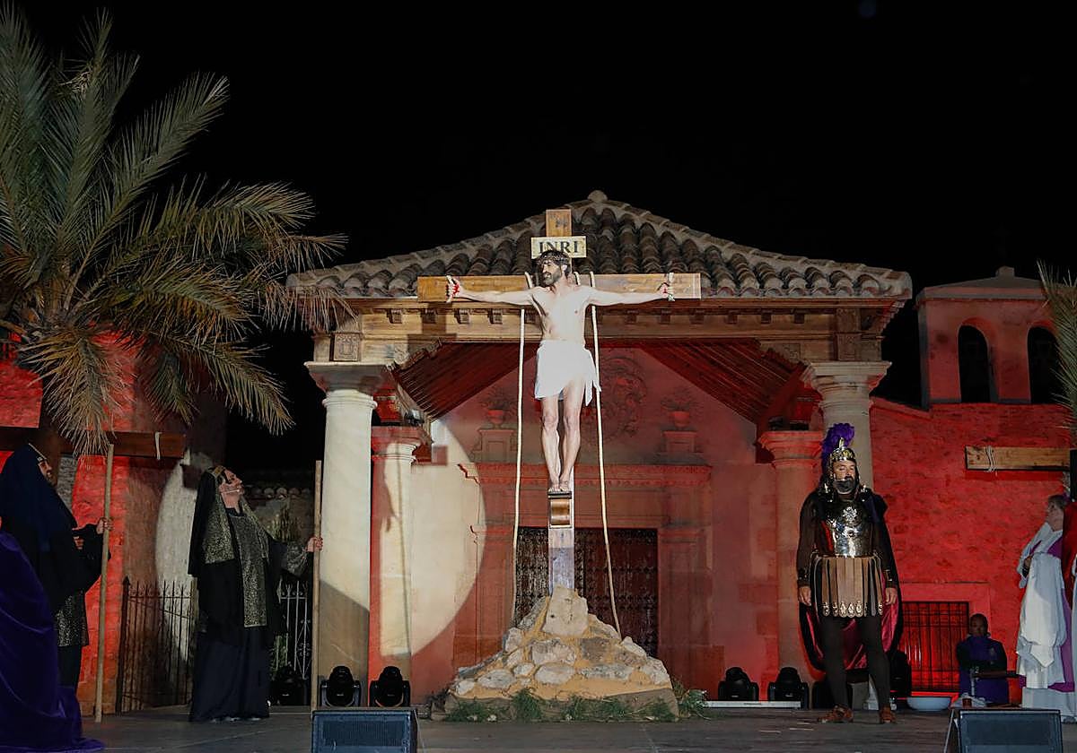 Las imágenes del vía crucis en el Calvario de Lorca
