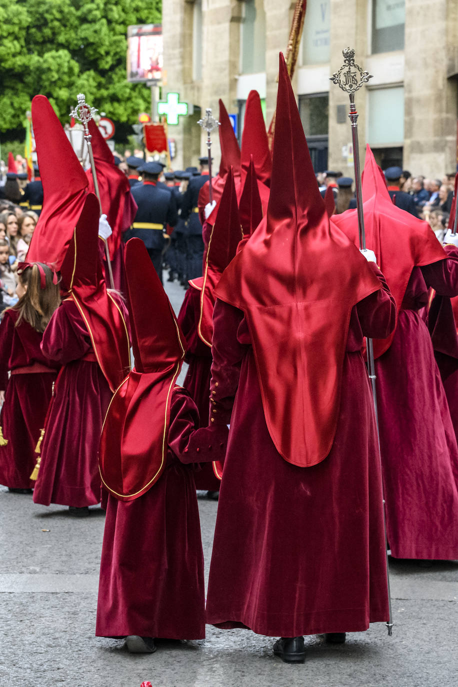Las imágenes de la Procesión de Lunes Santo en Murcia