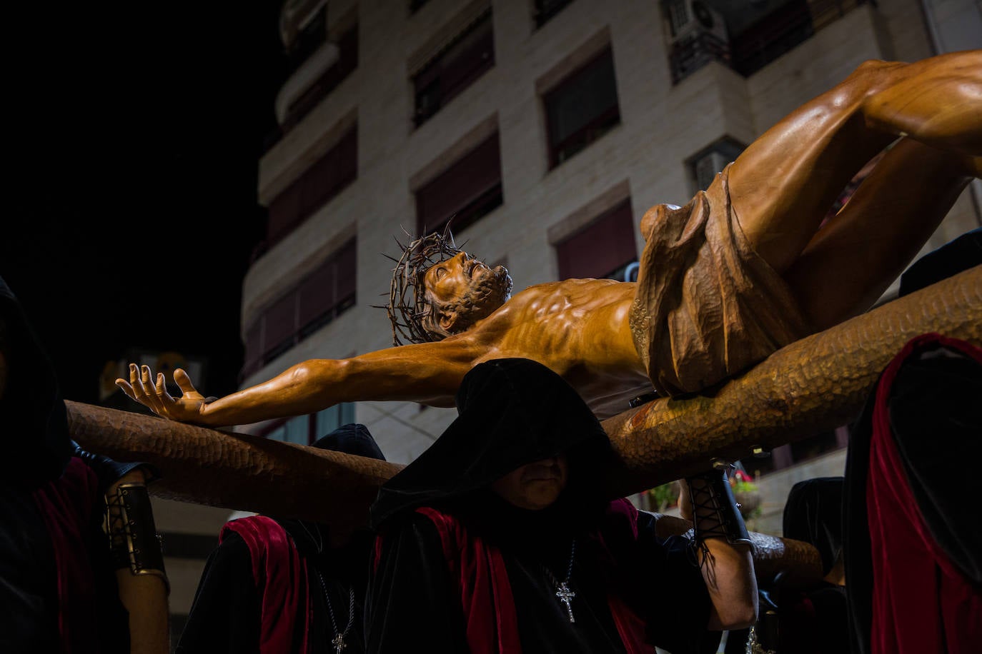 Alarde de solemnidad y devoción en el Martes Santo