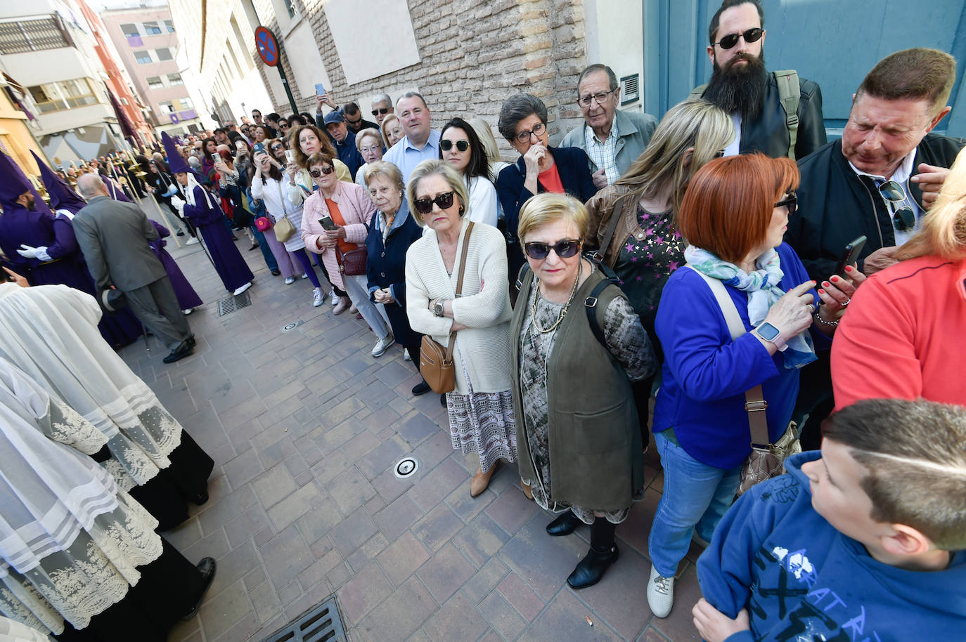 Multitudinario traslado de Nuestro Padre Jesús Nazareno