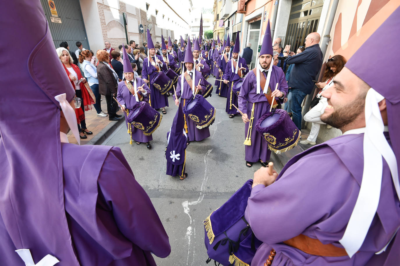 Multitudinario traslado de Nuestro Padre Jesús Nazareno