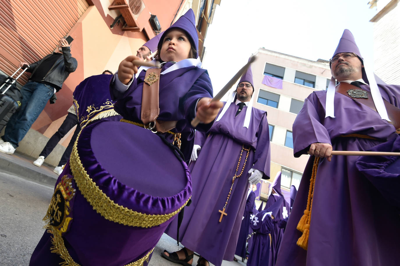 Multitudinario traslado de Nuestro Padre Jesús Nazareno