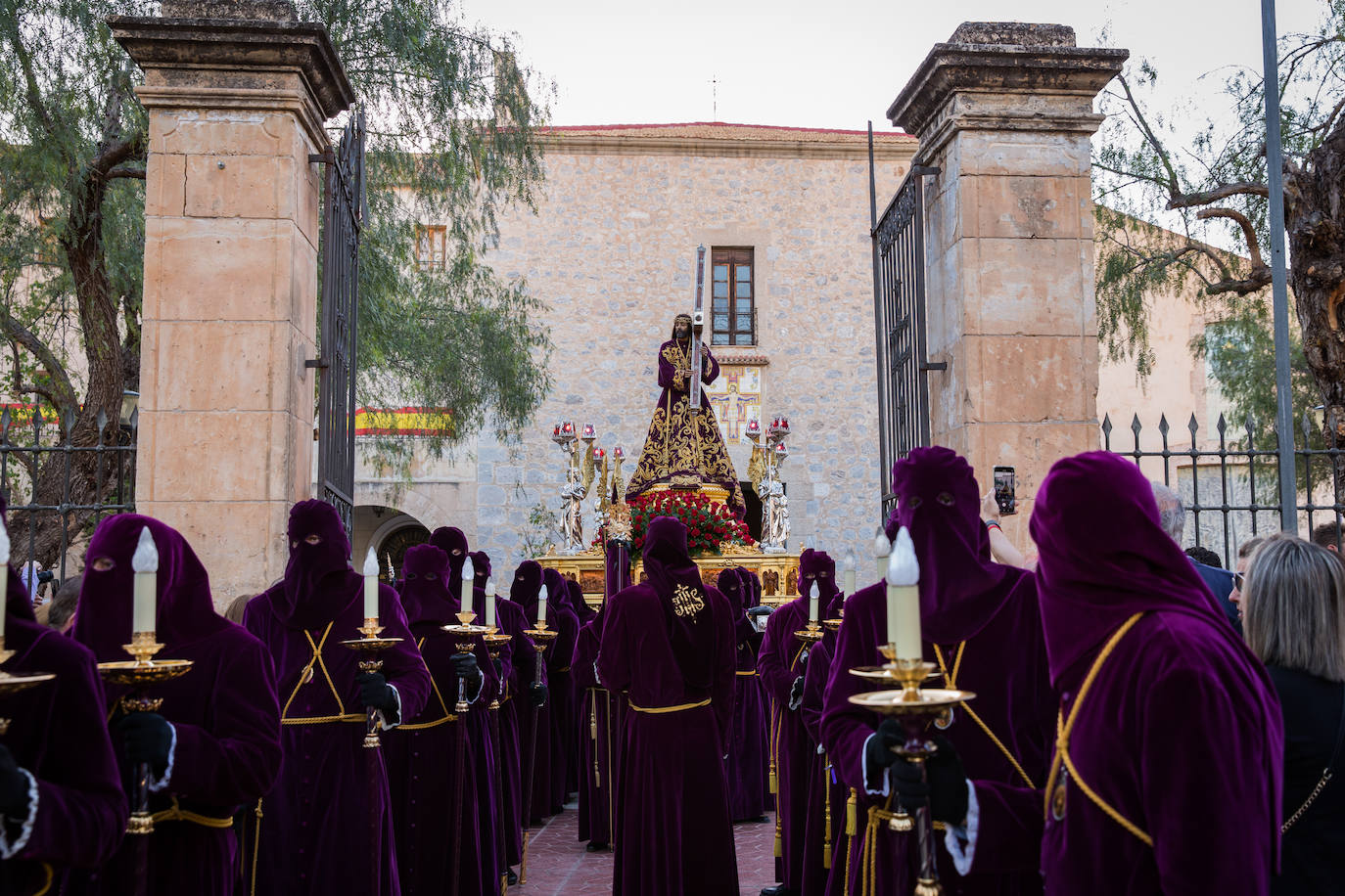 Orihuela recibe el cariño y la bendición de &#039;El Abuelo&#039;